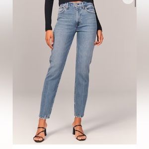Abercrombie jeans size 8S The Mom high rise